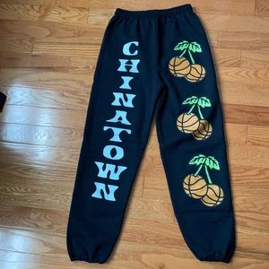 Brand New Chinatown Market Sweatpants Size Large